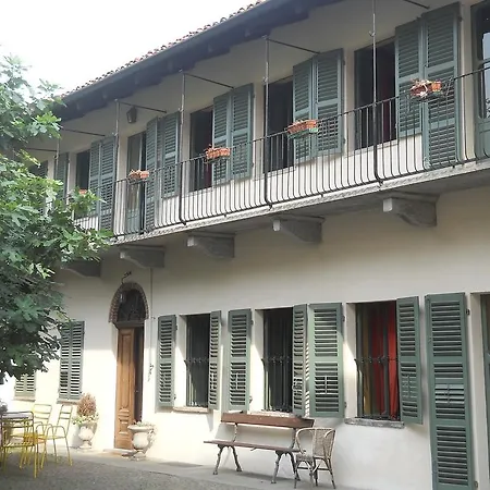 L'ombra Della Collina Casa de hóspedes 3*