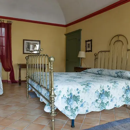 L'ombra Della Collina Guest house